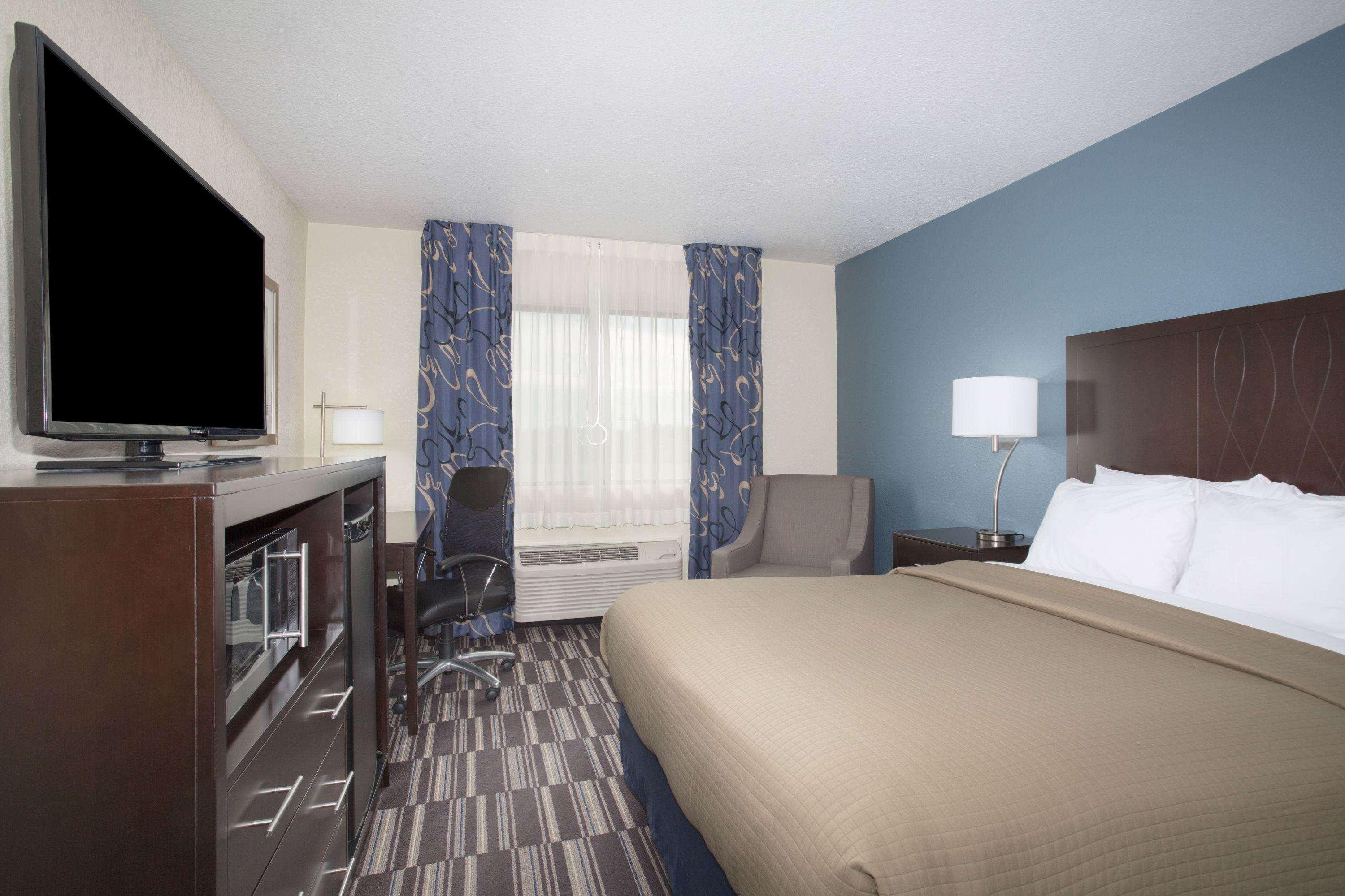 Americinn By Wyndham Mount Pleasant Exteriör bild