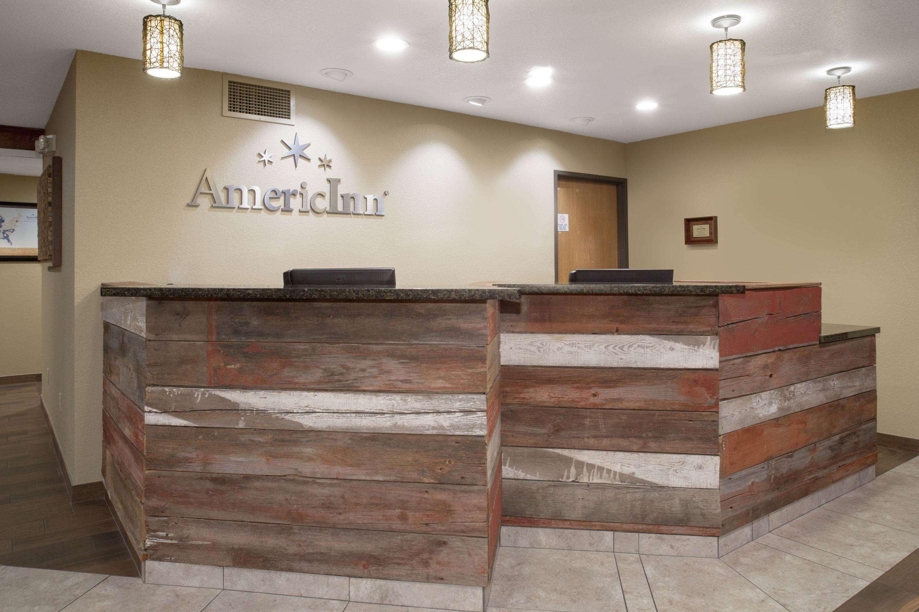 Americinn By Wyndham Mount Pleasant Exteriör bild